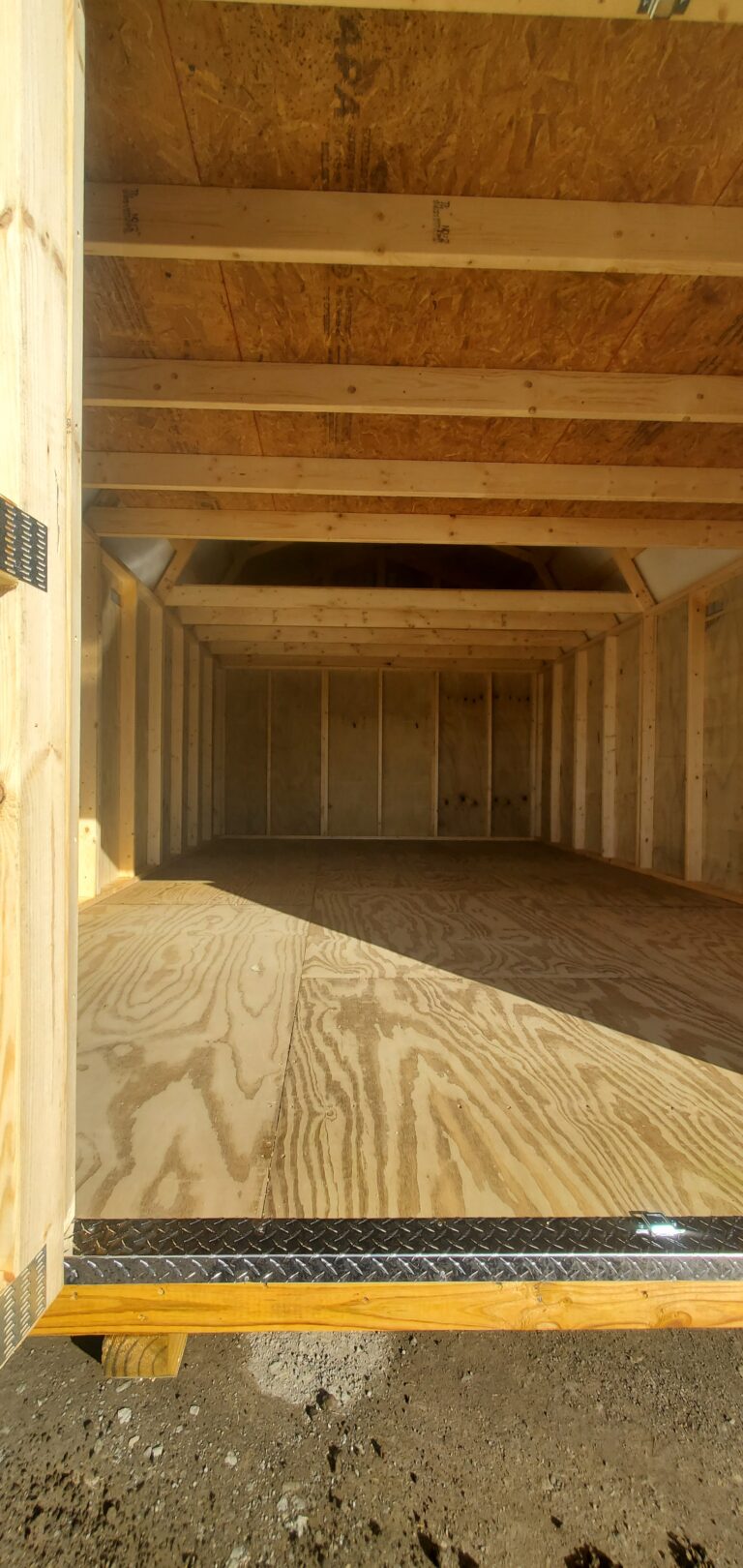 12x20 Lofted Barn 039